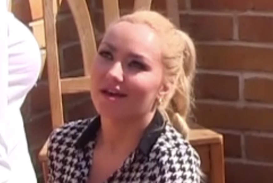 F***enleck-Marathon auf dem Balkon! von Blonde-Babes