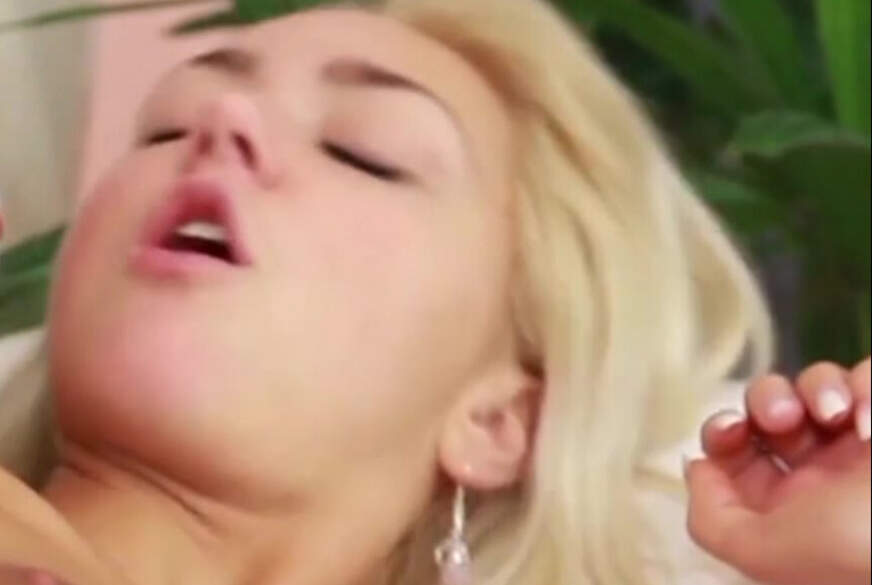 Geiler F**k mit dem S*****r meiner besten Freundin! von Blonde-Babes