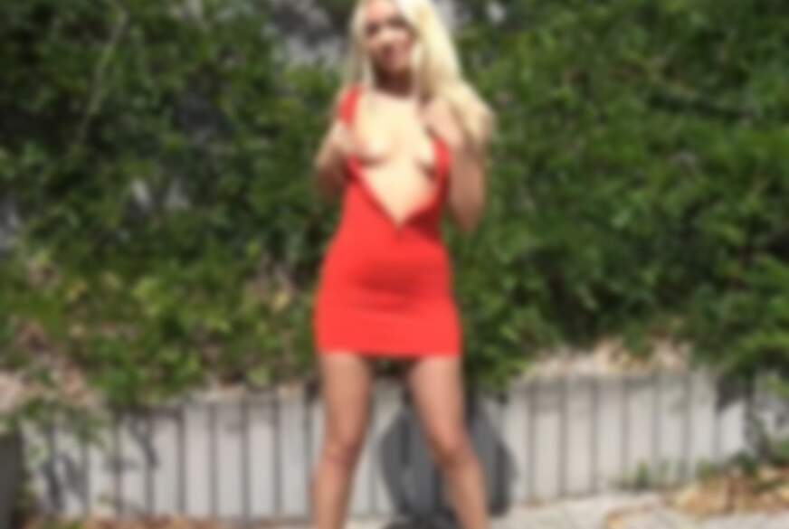 Titten raus, F******n frei und P***e ma***h! Sommer ist da!!! von Blonde-Babes