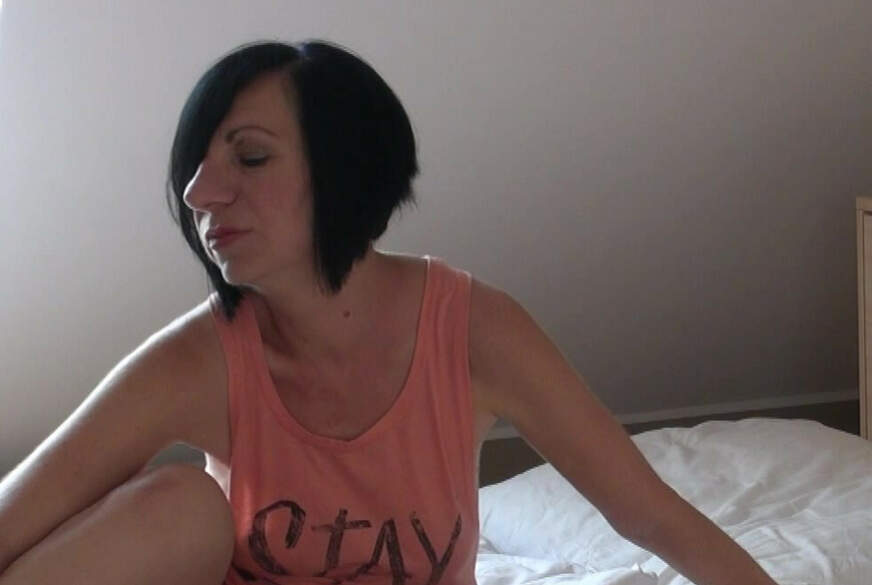 eroticnude: OMG. Heiße K****ris? Heißer Morgen.