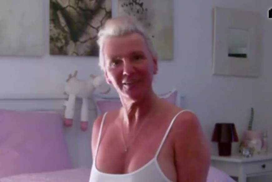 jillsummer: j***er nachbar verführt und heimlich gefilmt