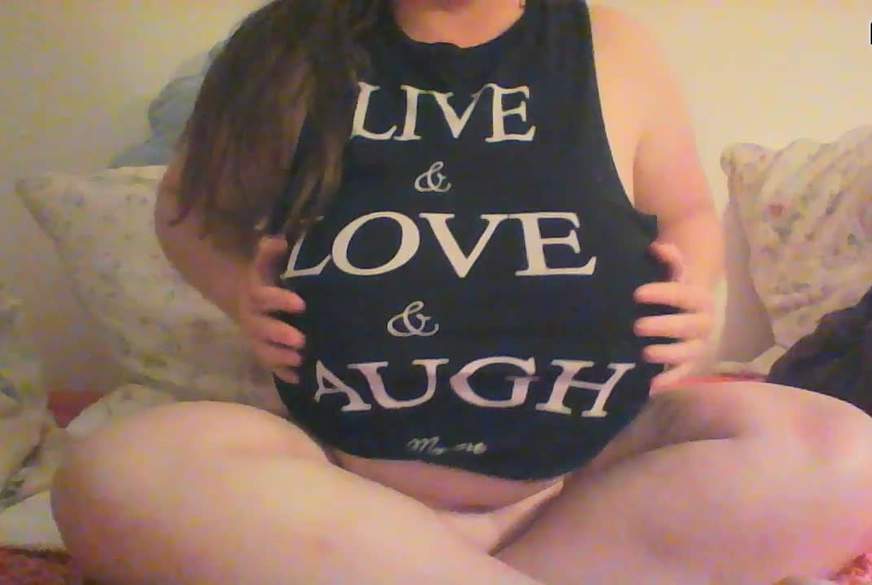 D**kbusige: D**ke Titten und n**se M****i