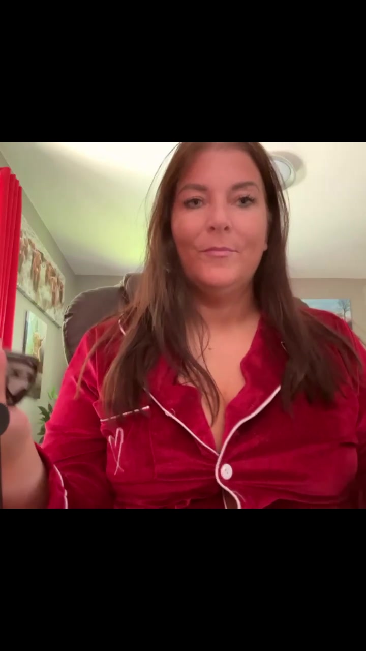 Dirk Dickrating Hier dein Video mit Dickrating undOutfitsbewertung für dich, Dirk. Ohne Kopf!
