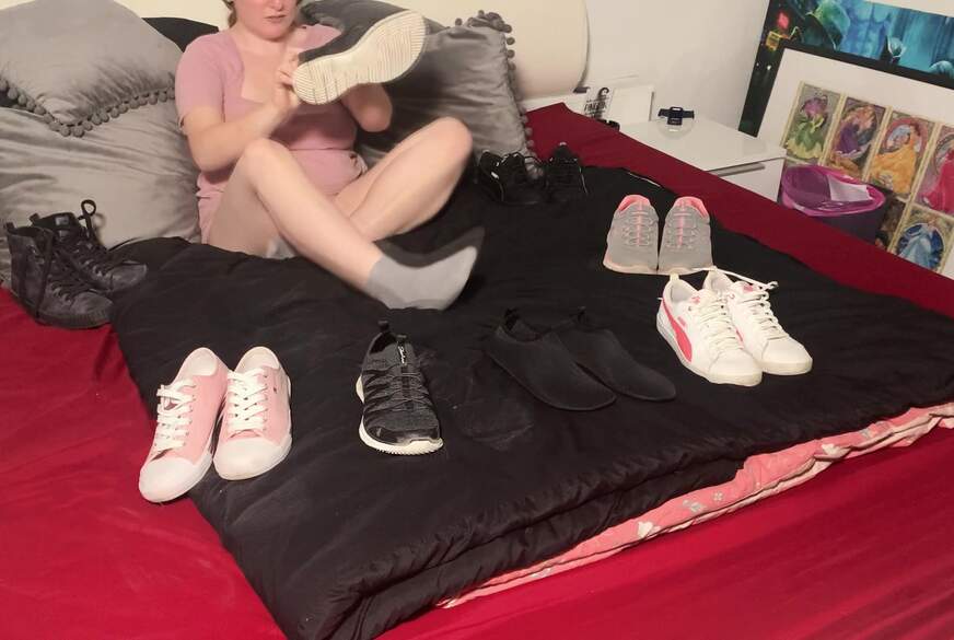 Sneaker Masturbation von AuroraRed