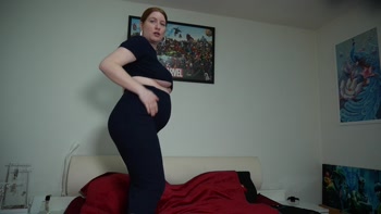 S*******re strippt im Bett