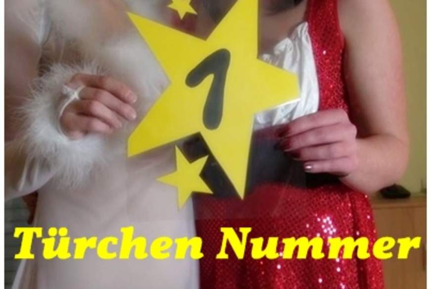 Türchen 1 - Engel und Weihnachtsfrau ziehen sich aus von Sweetlonglips