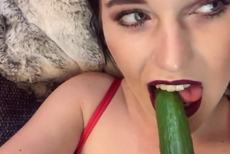 Nina-König: GURKEN-G******g! Vier Gurkens******e für Nina!
