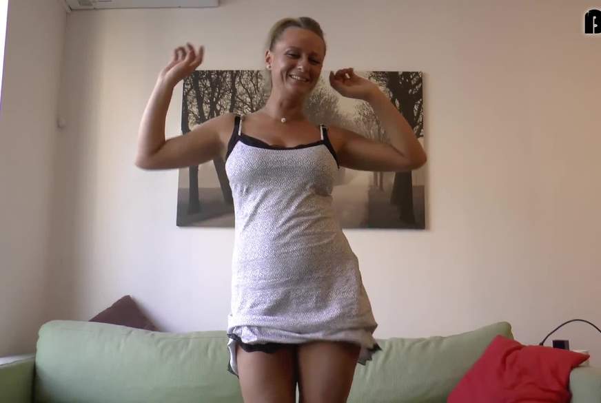 willst du mir unter den Rock schauen ? mein erstes Video von TianaK pic1