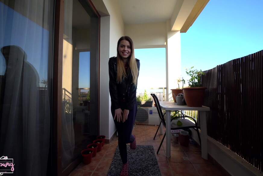 jamie-young: Outdoor-Crampie auf dem Balkon!