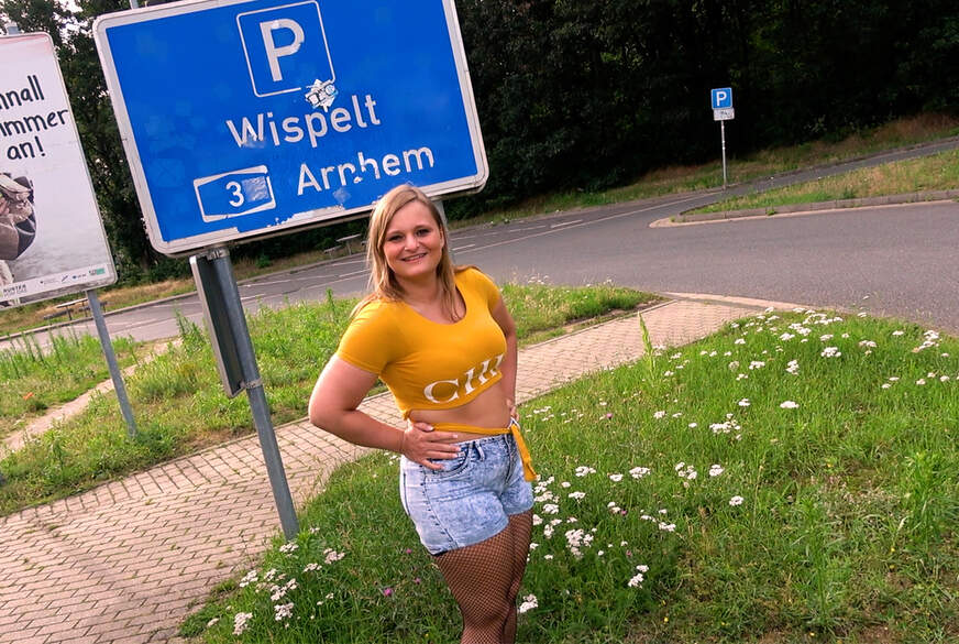 SEXPARKPLATZ! LINA will S****a, BIG-ASS T**n ohne Kondom g*****t von Andy-Star