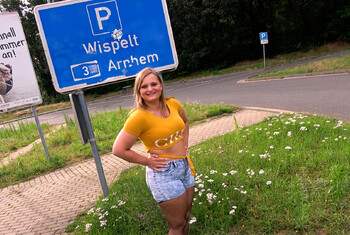 SEXPARKPLATZ! LINA will S****a, BIG-ASS T**n ohne Kondom g*****t