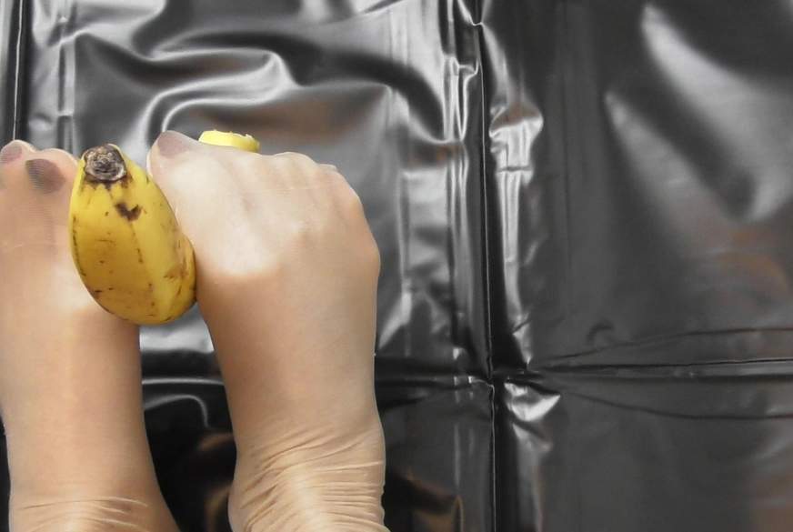 Füße vs.Banane von Monika-Famous pic3