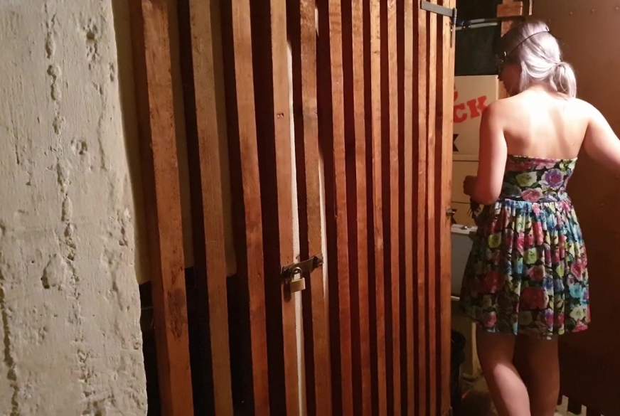 Im Keller g*****t und fast erwischt von saltnpepper