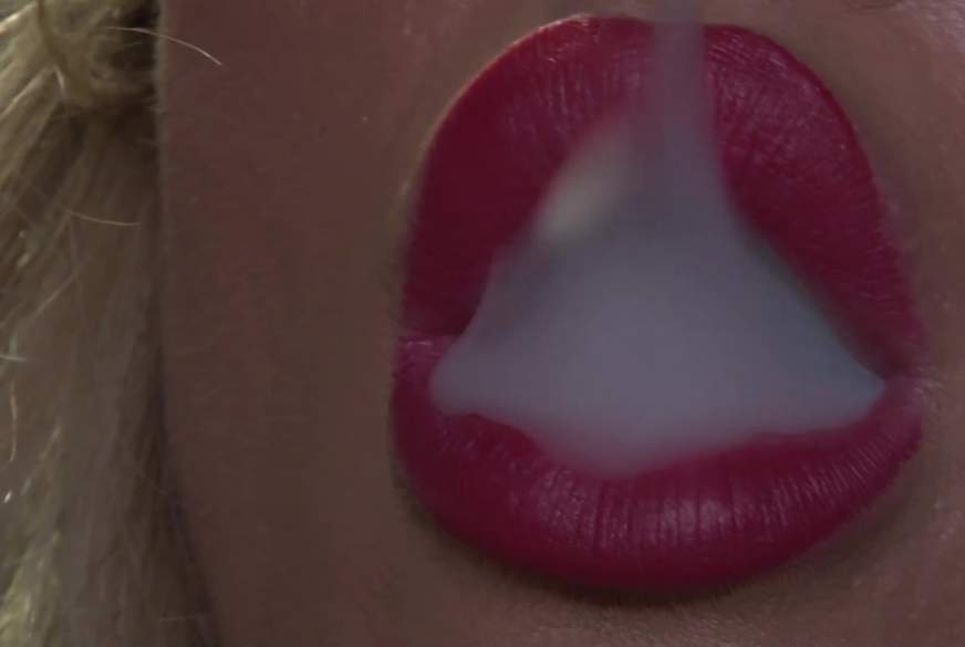 CaleaToxic: Smoking Fetish Goddess