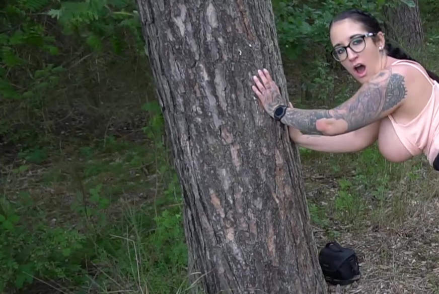 Outdoor Oil F**k Extrem! Bis die F***e Ausläuft Heeeftiggg! von QueenParis