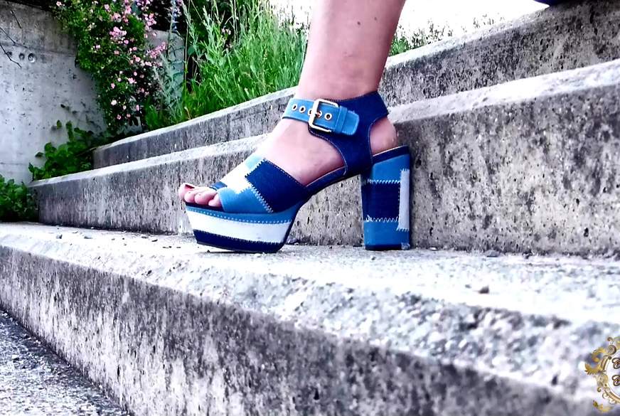 Meine zarten Füße in geile Heels von Contessa-Claudia pic2