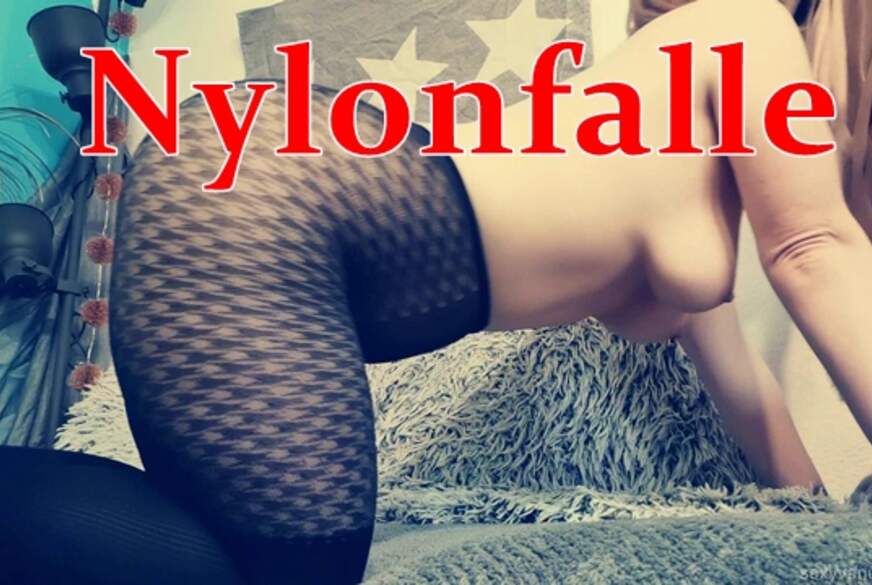 Die Nylonfall - Ich weiß um Deine Schwäche von sexyvenushuegel