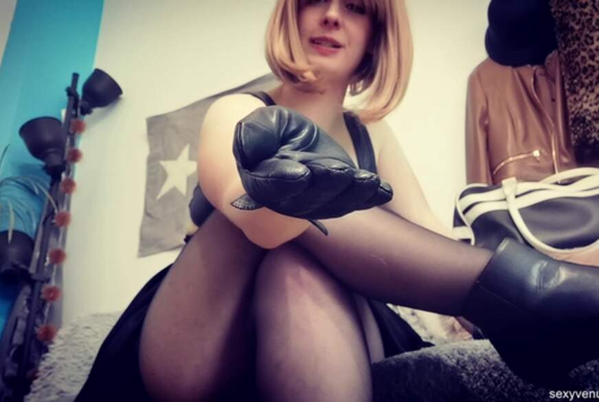 Leck Dein Häufchen von der Handschuhhand von sexyvenushuegel
