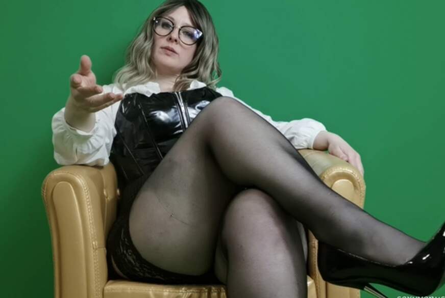 sexyvenushuegel: F****ge Hilfe für den Chef