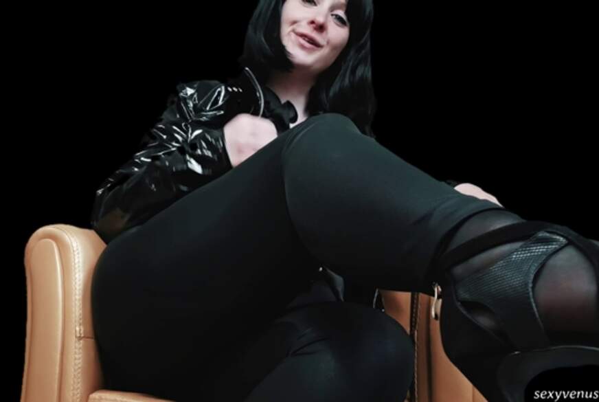 Lehrstunde bei Kira für W****i Ralf von sexyvenushuegel