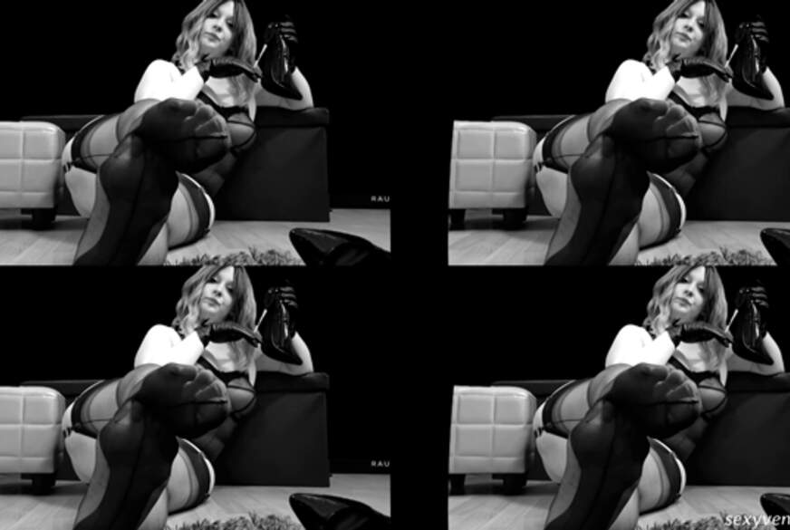 Die Göttin in Nahtnylons fürs Fußvolk von sexyvenushuegel