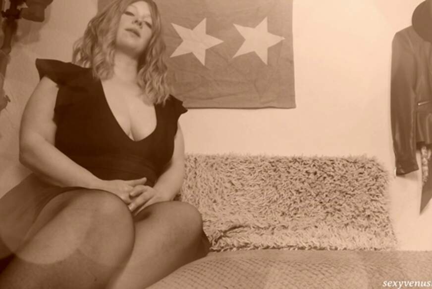 Du bist die S******e der alten Nachbarn von sexyvenushuegel