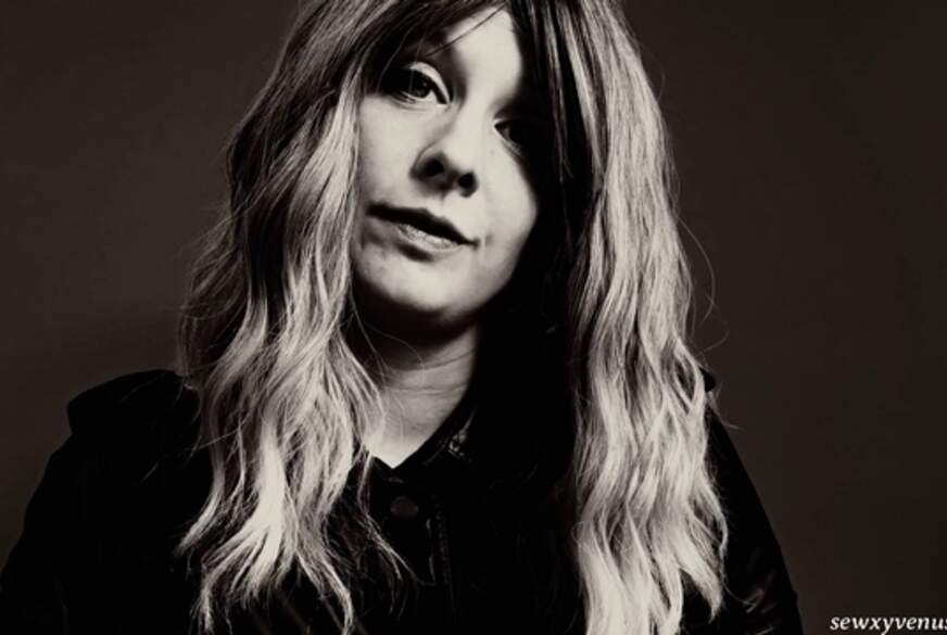 Du bist schwul -sag es laut von sexyvenushuegel