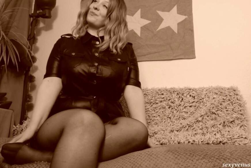 Renters******e aufn Parkplatz von sexyvenushuegel