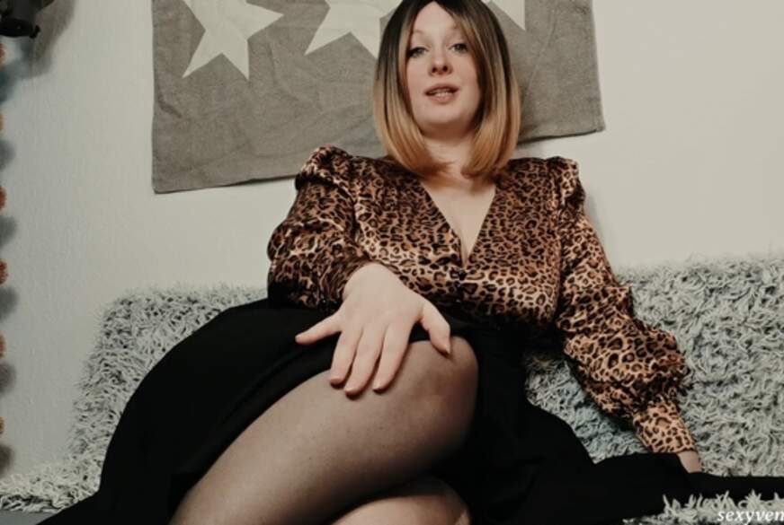 Du willst doch auch nur begehrt werden 2 von sexyvenushuegel