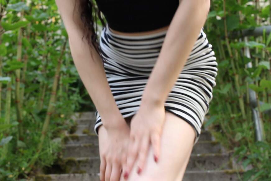 AmyMabel: Fast erwischt! - Public P**s