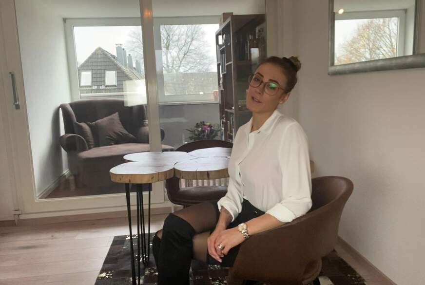 Monamour_Sophie: BÜRO DIRTYTALK