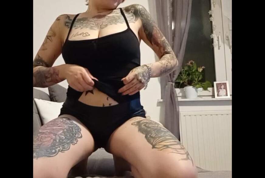 Mandy-Eastbite: Mein erstes mal mit einem A**lplug... OMG ich habe mich getraut...
