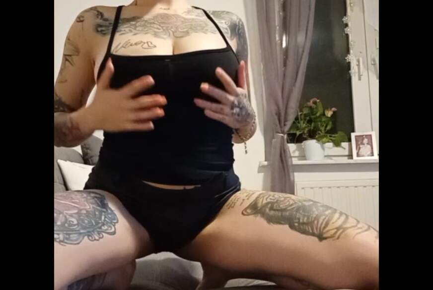 Mandy-Eastbite: Mein erstes mal mit einem A**lplug... OMG ich habe mich getraut...