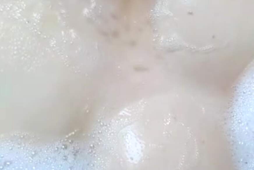 J******u979: Ich in der badewanne - teil 1