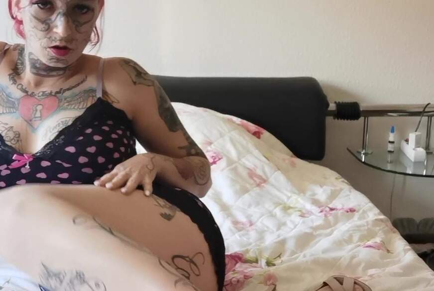 FaceTattooGirl: SB HighHeels