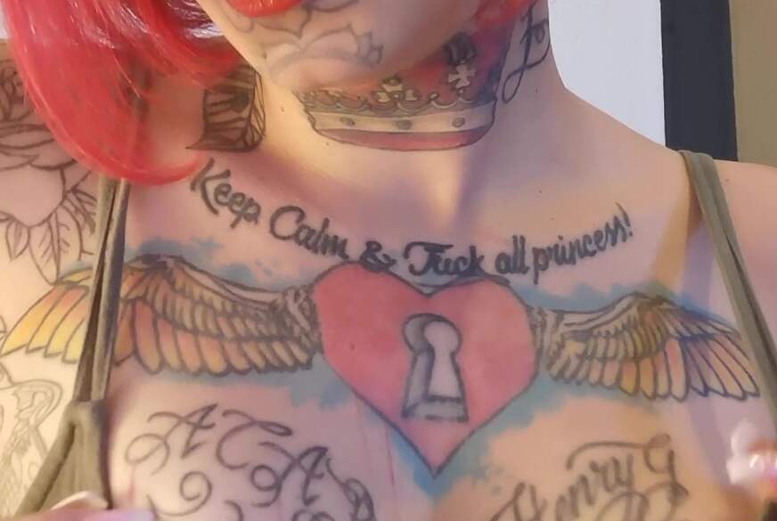 FaceTattooGirl: kleiner Vorgeschmack