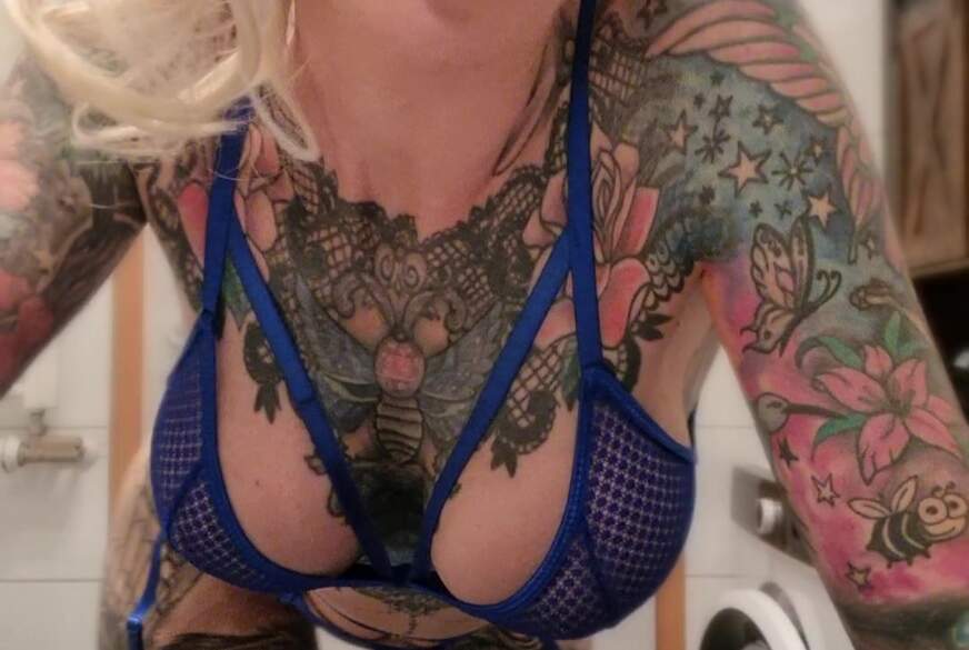 Bella-Rose: Mega S****t