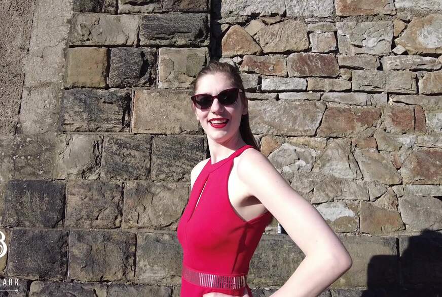 Zara-Bizarr: Public an der Straße g*****t