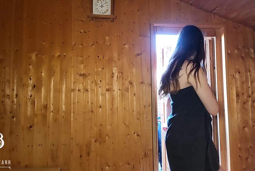 Zara-Bizarr: D********t IN DER SAUNA
