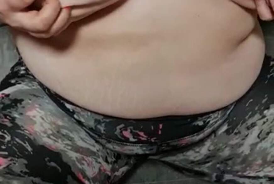 lovelycurvy: Streicheleinheiten gefälligt?