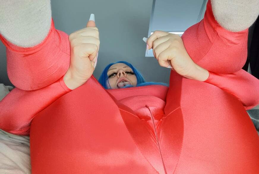 Platin-Queen: F***enOrgasmus Sb M****i mit blauen Haaren