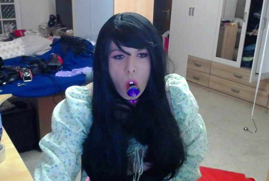 Rubberdollive: Einblicke bei der cam Session