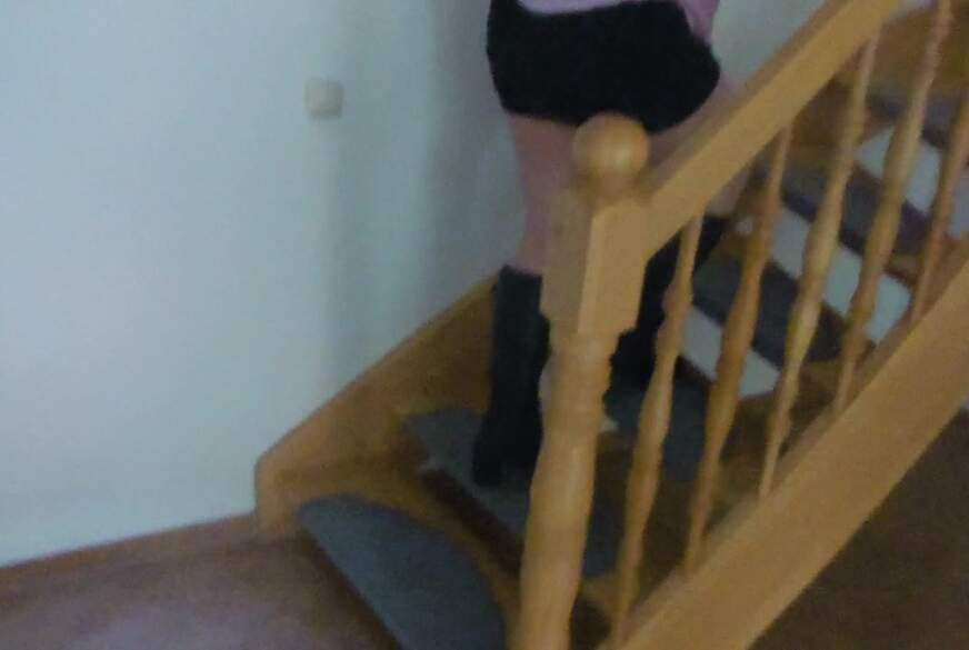 elbluder: für meine spanner-auf der treppe