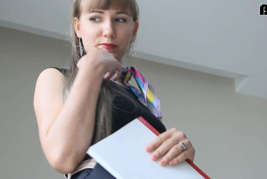 Your secretary\'s satin scarf on your c**k! von DesertAngel