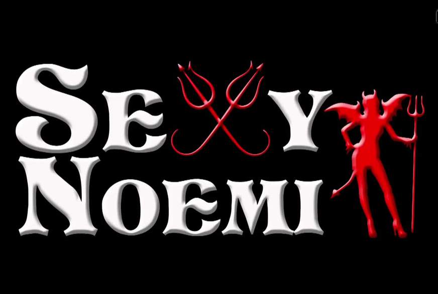 Sexy-Noemi: Sexy-No Sexy-Noemi Rollenspiele Teil 1 - Fristlose Kündigung erfolgreich abgewendet!!