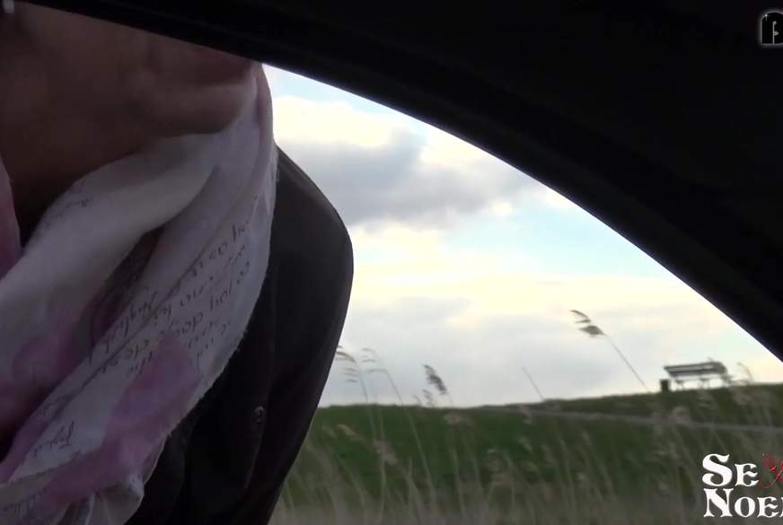 Sexy-Noemi: f****n oder frieren