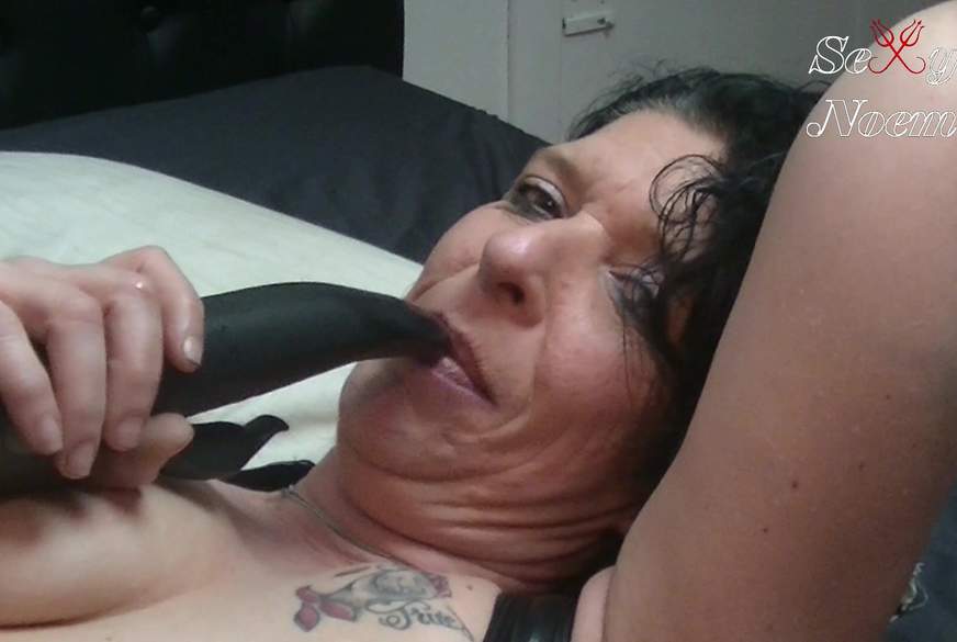 Sexy-Noemi: Mein erster C******e - Teil 2