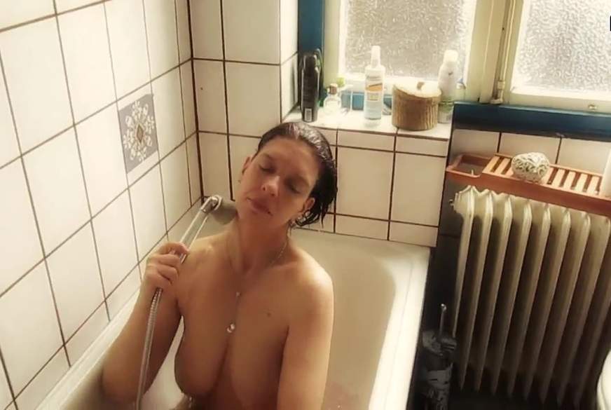 In der Badewanne von Sexy-Noemi