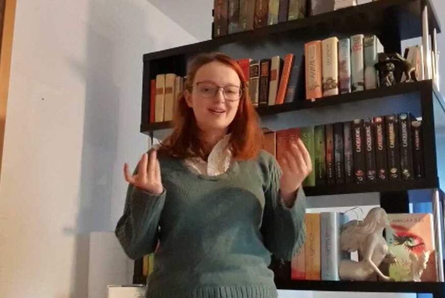 Iva-Sonnenschein: Halli, Hallo ich bin Iva und neu hier!