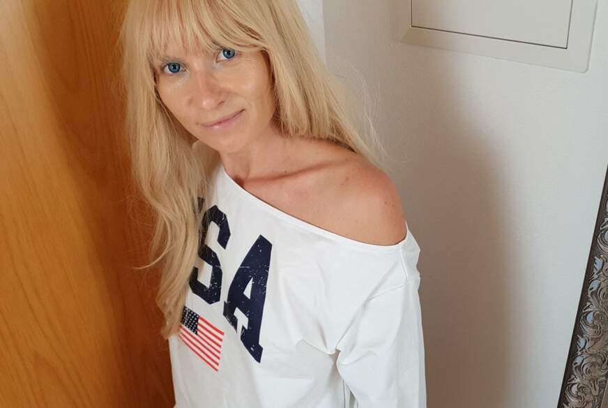 Date Drei-Mal versetzt! S****z mir zur Strafe in Mund und P***y! Jetzt bekomme ich die Rechnung von Lea-Stern